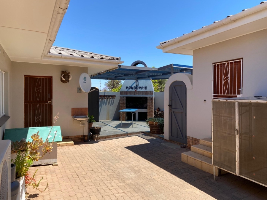 3 Bedroom Property for Sale in Vanrhynsdorp Western Cape